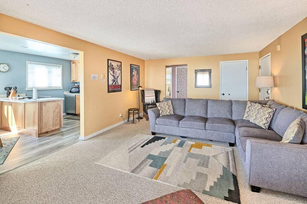 Ocean View Village With Trails To Beaches *