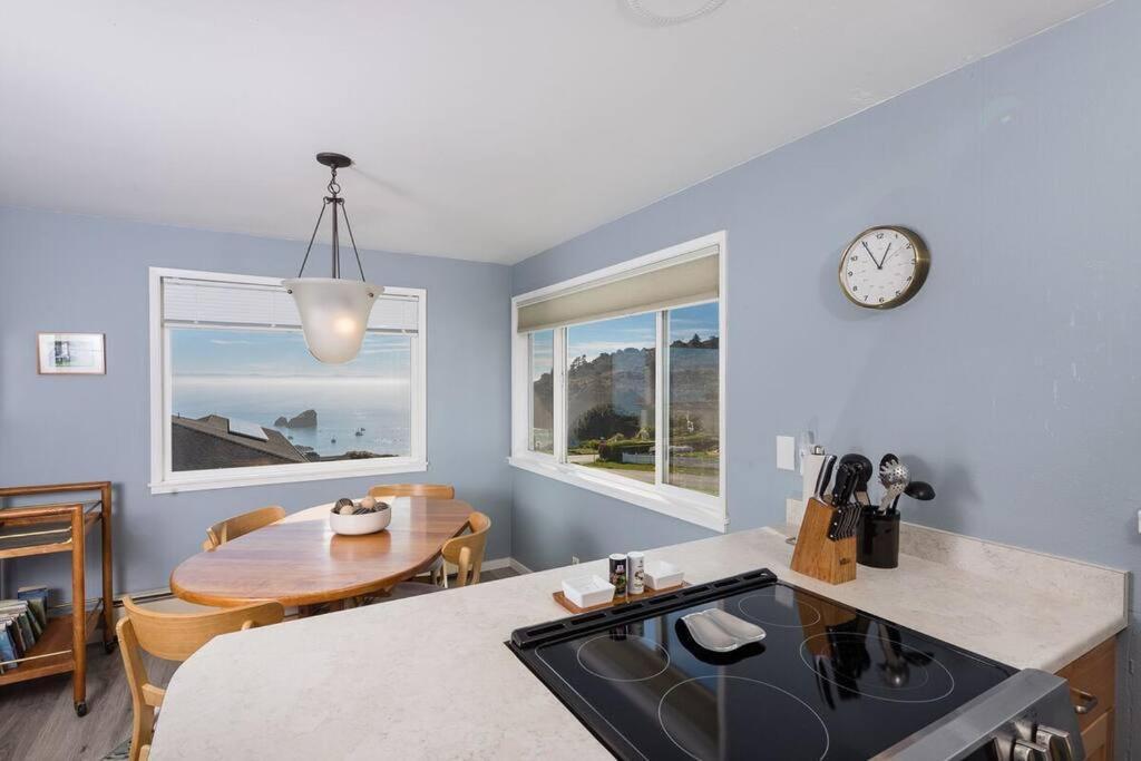 Ocean View Village With Trails To Beaches Appartement *
